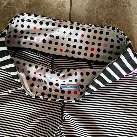 Lululemon Inspire Crop II
2014 Seawheeze - Zoomer Zip Angel Wing White / Black - Picture 2 of 5